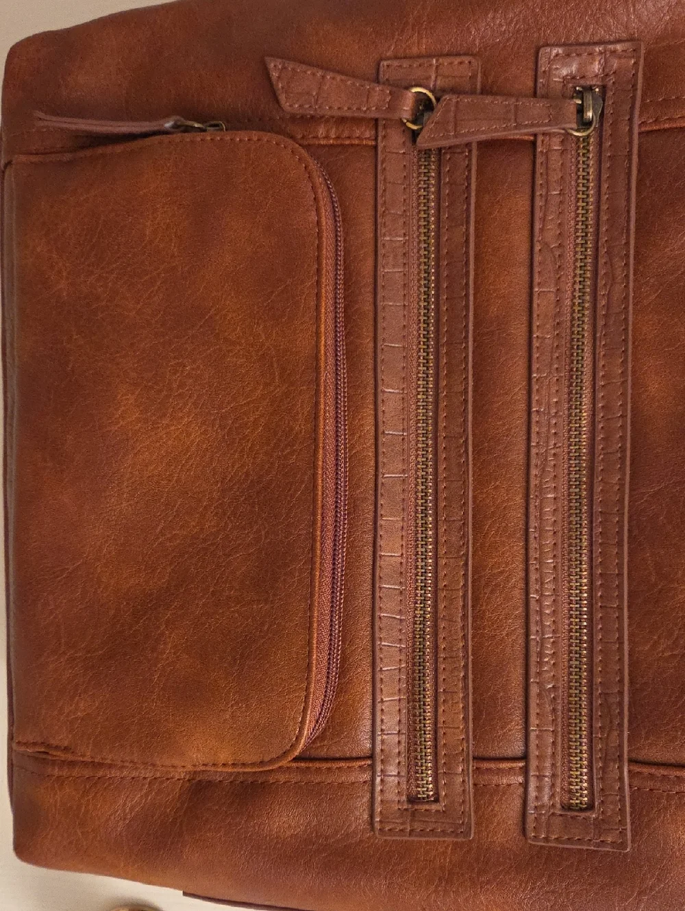 Bueno Brown Vegan Leather Crossbody Bag for Women, Excellent Like New Condition - Picture 5 of 16